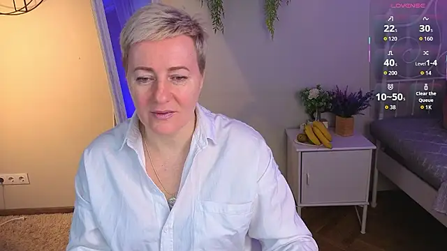 Snapshot of Nika_Smit chatting on March 21, 2026, 5:41 am Nika Smit online show from March 21, 2026, 5:41 am