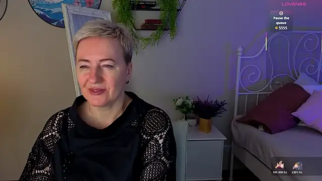 Snapshot of Nika_Smit chatting on March 14, 2026, 5:35 am Nika Smit online show from March 14, 2026, 5:35 am