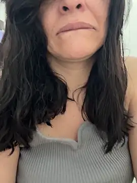 Snapshot of NATHALIA-28_ chatting on June 20, 2026, 1:27 pm NATHALIA-28 online show from June 20, 2026, 1:27 pm
