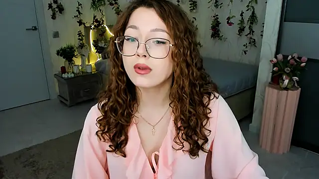 SereneFlame online show from April 26, 2026, 7:22 pm