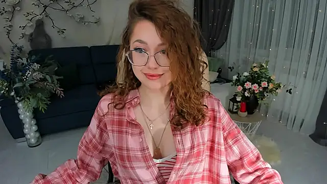 SereneFlame online show from February 12, 2026, 5:02 pm