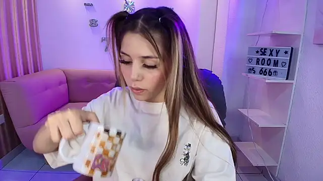 Snapshot of 1Sloppy_Fox4 chatting on November 13, 2025, 5:22 am 1Sloppy Fox4 online show from November 13, 2025, 5:22 am