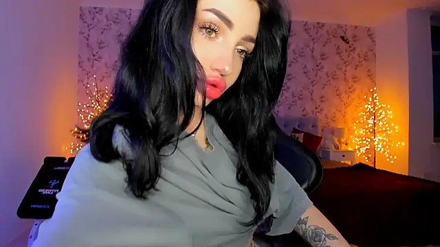 NancyLovee  online show from February 21, 2026, 3:58 pm