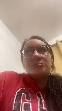 Snapshot of gloria7v05 chatting on July 7, 2026, 2:31 pm gloria7v05 online show from July 7, 2026, 2:31 pm