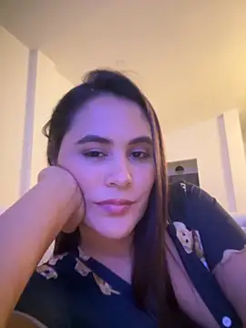 LexyRobert online show from November 12, 2025, 3:10 am