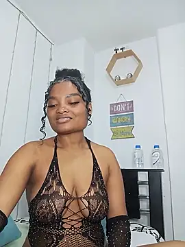 Snapshot of gianna_smith chatting on June 27, 2026, 8:26 pm gianna smith online show from June 27, 2026, 8:26 pm