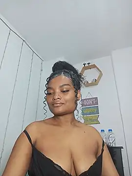 Snapshot of gianna_smith chatting on July 11, 2026, 2:45 am gianna smith online show from July 11, 2026, 2:45 am
