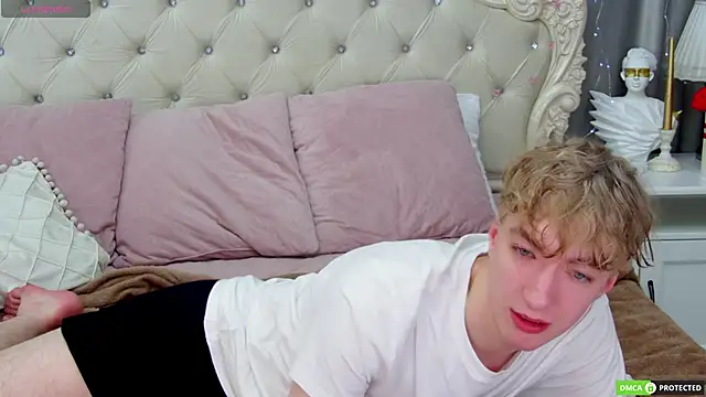 Snapshot of TrevorBenson chatting on October 11, 2025, 8:48 am TrevorBenson online show from October 11, 2025, 8:48 am