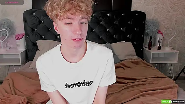 Snapshot of TrevorBenson chatting on October 6, 2025, 5:57 pm TrevorBenson online show from October 6, 2025, 5:57 pm