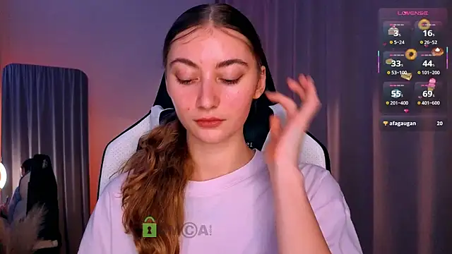 lady curls online show from November 22, 2025, 11:25 pm