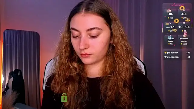 lady curls online show from November 9, 2025, 7:51 pm