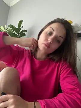 Snapshot of AmiLavs chatting on December 15, 2025, 11:16 am AmiLavs online show from December 15, 2025, 11:16 am