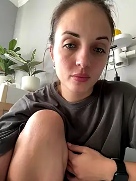 Snapshot of AmiLavs chatting on November 22, 2025, 10:58 am AmiLavs online show from November 22, 2025, 10:58 am