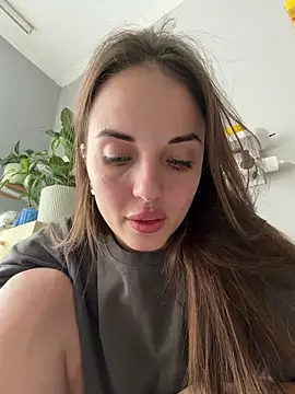 AmiLavs online show from March 5, 2026, 11:07 am