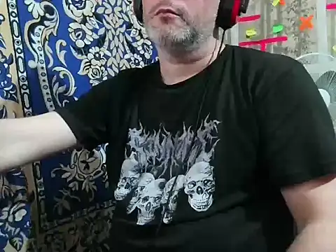 Snapshot of AgnichBan chatting on September 25, 2025, 6:36 pm AgnichBan online show from September 25, 2025, 6:36 pm