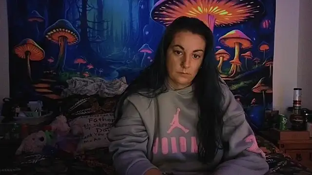 tattoomilf86 online show from January 3, 2025, 7:50 pm