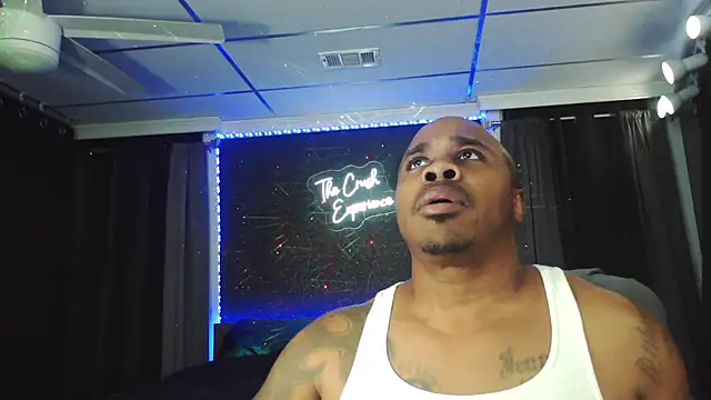 Snapshot of Dcrush17 chatting on February 8, 2025, 4:14 am Dcrush17 online show from February 8, 2025, 4:14 am