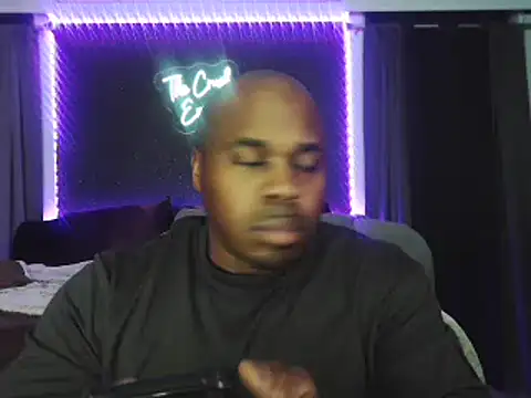 Snapshot of Dcrush17 chatting on December 19, 2024, 10:56 am Dcrush17 online show from December 19, 2024, 10:56 am