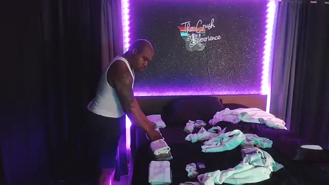 Snapshot of Dcrush17 chatting on March 16, 2025, 5:03 am Dcrush17 online show from March 16, 2025, 5:03 am