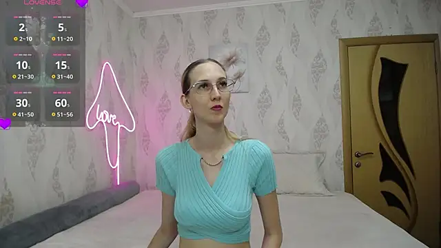 KlaryBrait online show from July 9, 2026, 12:26 pm