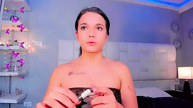 OSMARIEL SWEETT online show from December 16, 2024, 8:58 pm