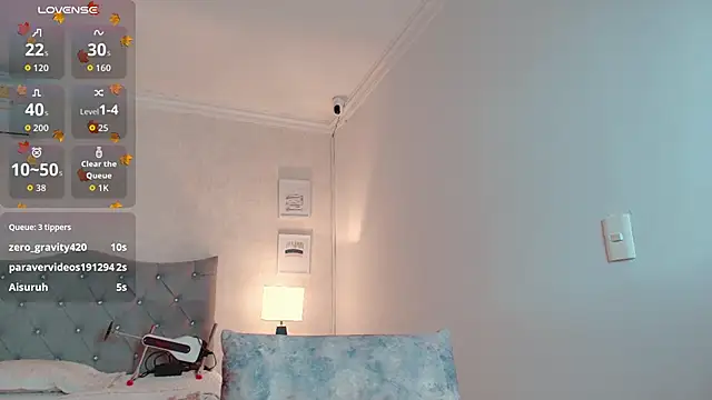 brooklove doll online show from October 16, 2025, 7:05 am