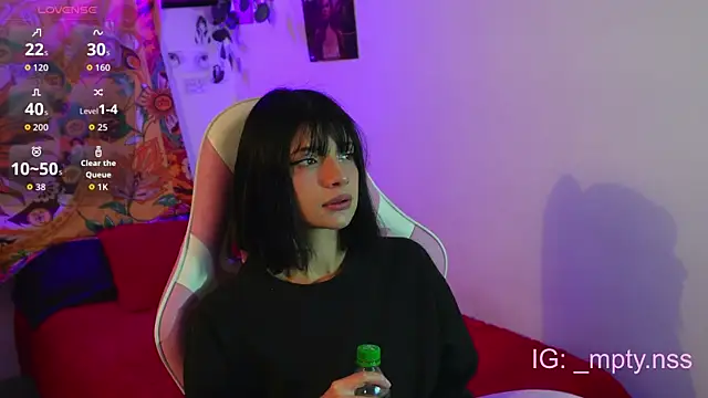 HiScarlett online show from November 11, 2025, 9:37 am