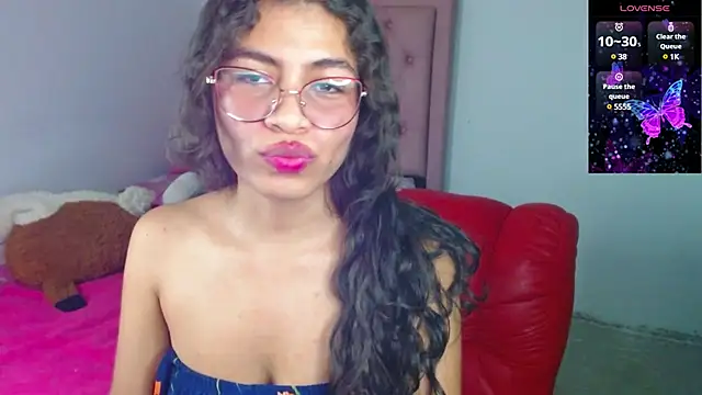 Snapshot of Cynthia_hazel chatting on March 20, 2025, 12:54 pm Cynthia hazel online show from March 20, 2025, 12:54 pm