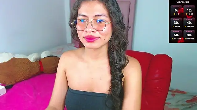 Snapshot of Cynthia_hazel chatting on December 18, 2024, 11:34 am Cynthia hazel online show from December 18, 2024, 11:34 am