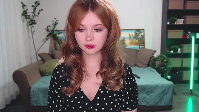 Snapshot of SYKE chatting on October 22, 2025, 3:39 am SYKE online show from October 22, 2025, 3:39 am