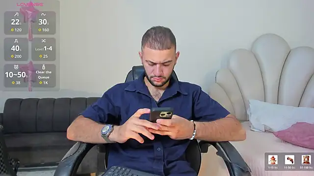 Snapshot of MaximusDick1_ chatting on July 10, 2026, 12:05 pm MaximusDick1 online show from July 10, 2026, 12:05 pm