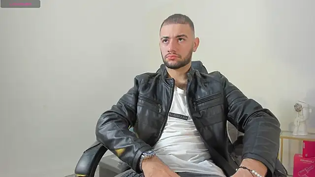 Snapshot of MaximusDick1_ chatting on July 19, 2026, 12:13 pm MaximusDick1 online show from July 19, 2026, 12:13 pm