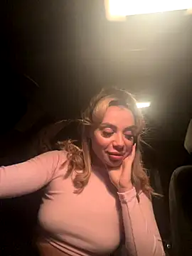 Snapshot of Gabriella_Hot_ chatting on October 22, 2025, 11:03 pm Gabriella Hot online show from October 22, 2025, 11:03 pm