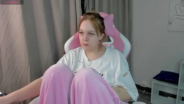 MaryShiotta online show from February 16, 2025, 3:05 pm