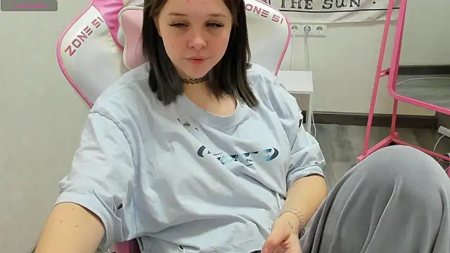 MaryShiotta online show from March 5, 2025, 12:59 am