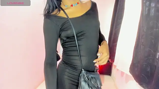 issa kitty online show from November 5, 2025, 6:44 pm