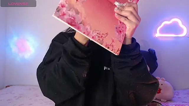 Snapshot of sofi_soft_ chatting on November 11, 2025, 6:03 pm sofi soft online show from November 11, 2025, 6:03 pm