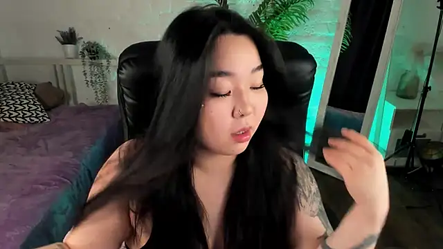 Snapshot of mei_honey_ chatting on November 29, 2025, 9:48 pm mei honey online show from November 29, 2025, 9:48 pm