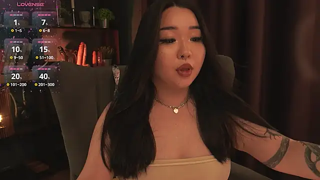 Snapshot of mei_honey_ chatting on October 14, 2025, 10:09 pm mei honey online show from October 14, 2025, 10:09 pm