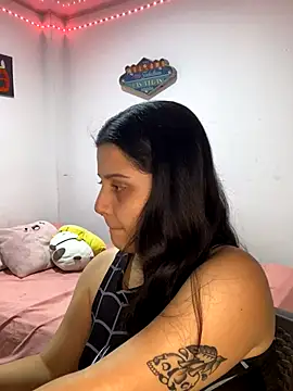 Sophie  Carter  online show from October 28, 2025, 6:01 am