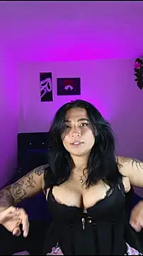 Pauilina online show from May 5, 2026, 10:02 pm