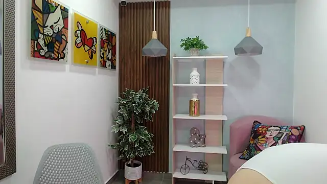 Snapshot of Dalila_Sky chatting on March 5, 2026, 6:04 pm Dalila Sky online show from March 5, 2026, 6:04 pm