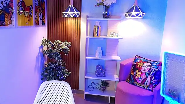 Snapshot of Dalila_Sky chatting on October 17, 2025, 6:10 pm Dalila Sky online show from October 17, 2025, 6:10 pm