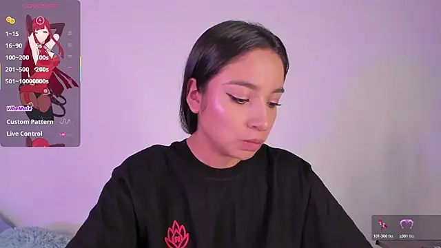 Snapshot of Mereo_leona chatting on October 19, 2025, 11:40 pm Mereo leona online show from October 19, 2025, 11:40 pm