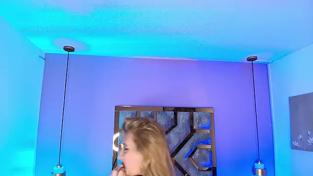 Snapshot of BRITHANY_SPARK chatting on November 10, 2025, 3:55 am BRITHANY SPARK online show from November 10, 2025, 3:55 am