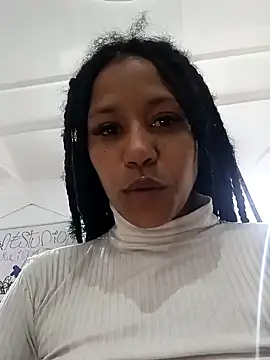 Snapshot of devi_black13_ chatting on December 3, 2024, 11:18 pm devi black13 online show from December 3, 2024, 11:18 pm