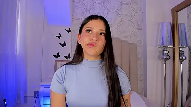 Foxy200   online show from February 20, 2026, 8:22 pm