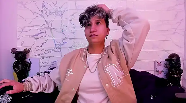 Snapshot of Im_Milan_Rs chatting on March 20, 2025, 7:14 am Im Milan Rs online show from March 20, 2025, 7:14 am