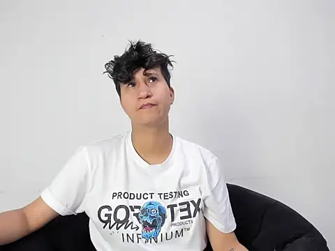 Snapshot of Im_Milan_Rs chatting on October 5, 2025, 4:36 am Im Milan Rs online show from October 5, 2025, 4:36 am