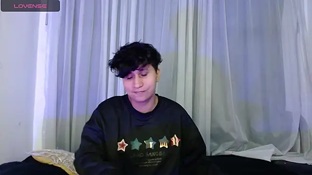 Snapshot of Im_Milan_Rs chatting on November 9, 2025, 3:43 am Im Milan Rs online show from November 9, 2025, 3:43 am